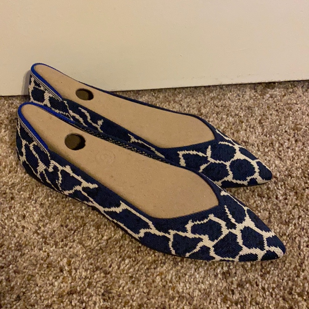 Rothys EUC indigo giraffe